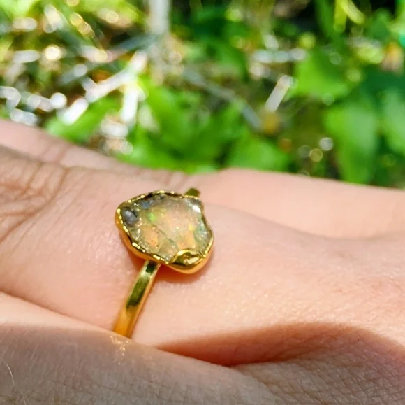 Ethiopian opal adjustable ring - Picture 3 of 8